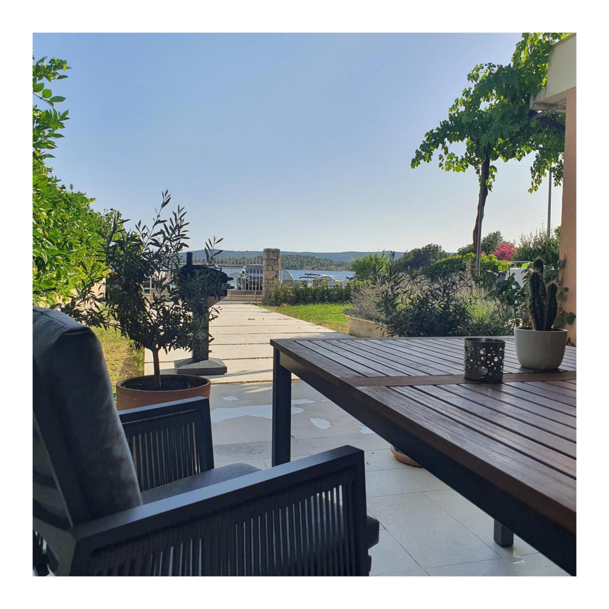 Apartments Villa Oliva Turanj Phòng bức ảnh